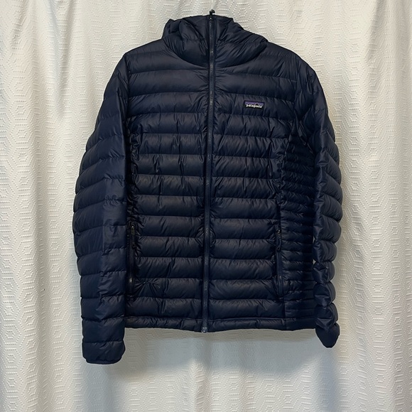 Patagonia Women's Down Sweater Hoody - Picture 2 of 8